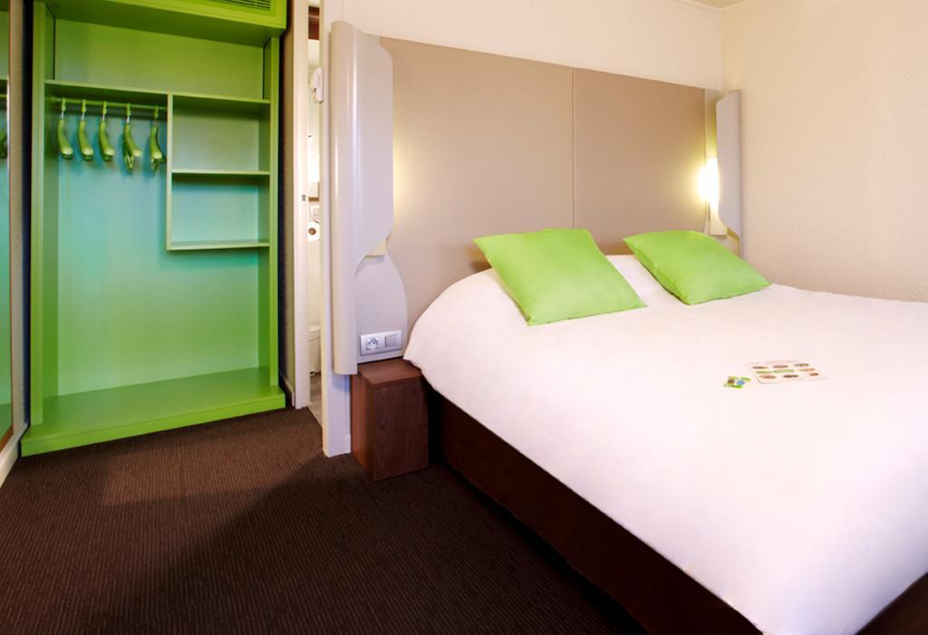 Hotel Campanile Lens Zewnętrze zdjęcie
