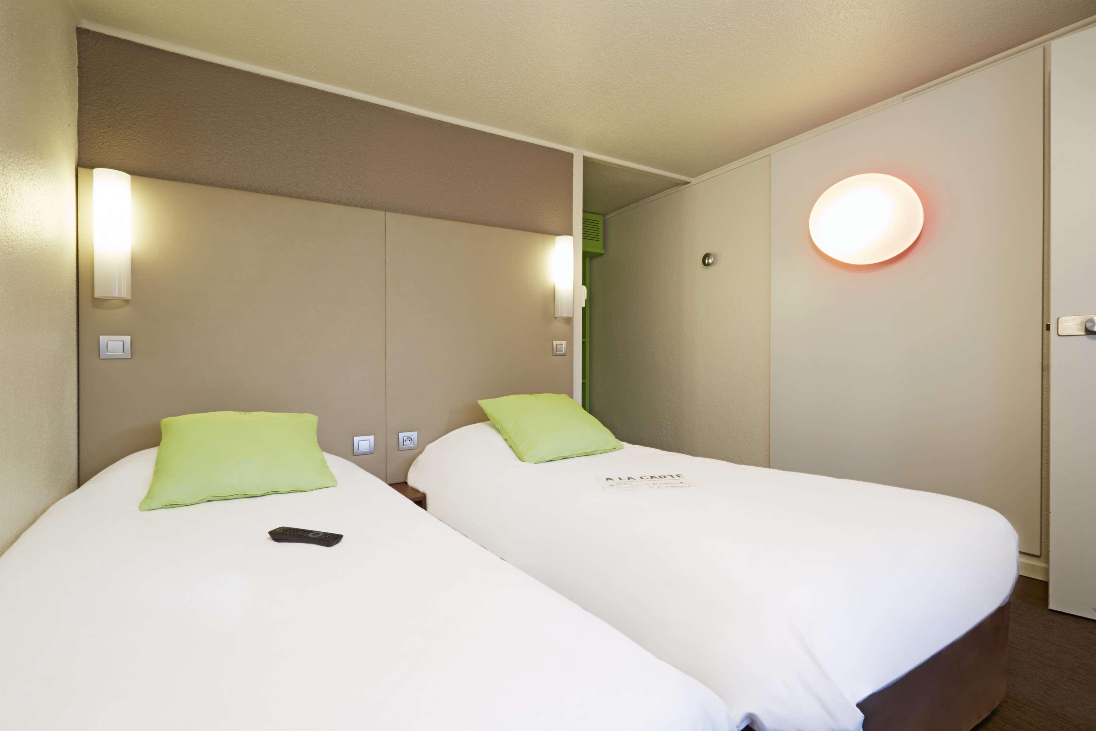 Hotel Campanile Lens Zewnętrze zdjęcie
