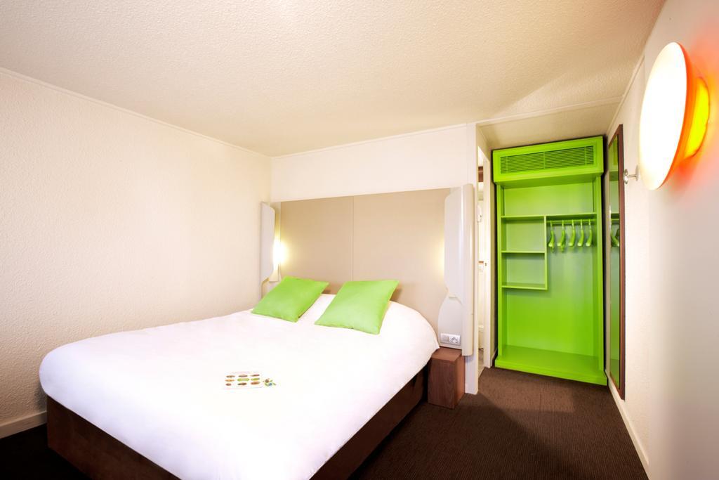 Hotel Campanile Lens Zewnętrze zdjęcie